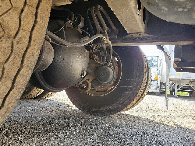 三菱ふそうスーパーグレートヒアブクレーン大型（10t）[写真24]