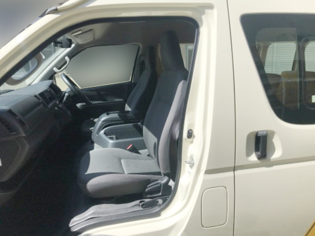 トヨタハイエース園児バス[写真07]