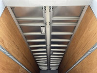 UDトラックスクオンアルミウイング大型（10t）[写真12]