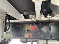 UDトラックスクオンアルミウイング大型（10t）[写真17]