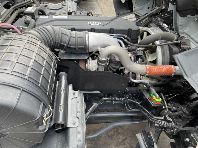 UDトラックスクオンアルミウイング大型（10t）[写真25]