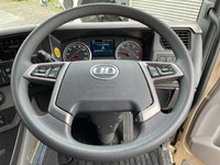 UDトラックスクオンアルミウイング大型（10t）[写真38]