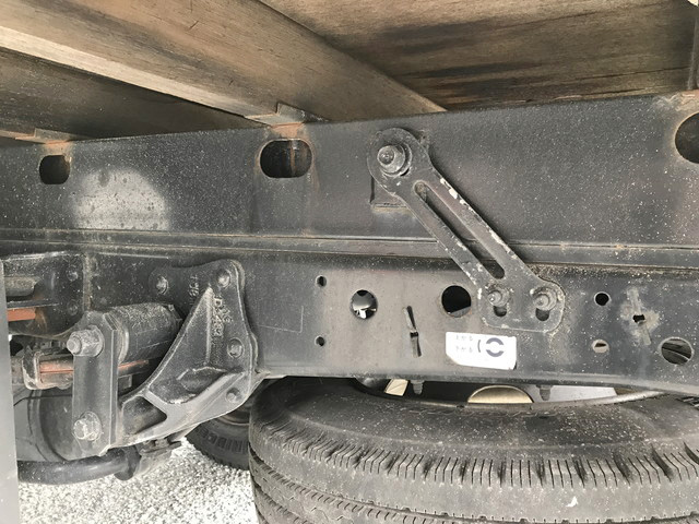 いすゞエルフクレーン4段小型（2t・3t）[写真23]