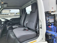 いすゞエルフクレーン4段小型（2t・3t）[写真33]