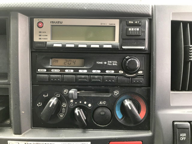 いすゞエルフクレーン4段小型（2t・3t）[写真38]