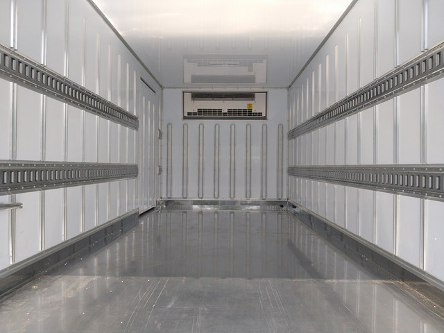 三菱ふそうキャンター冷凍車（冷蔵車）小型（2t・3t）[写真11]