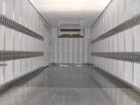 三菱ふそうキャンター冷凍車（冷蔵車）小型（2t・3t）[写真11]