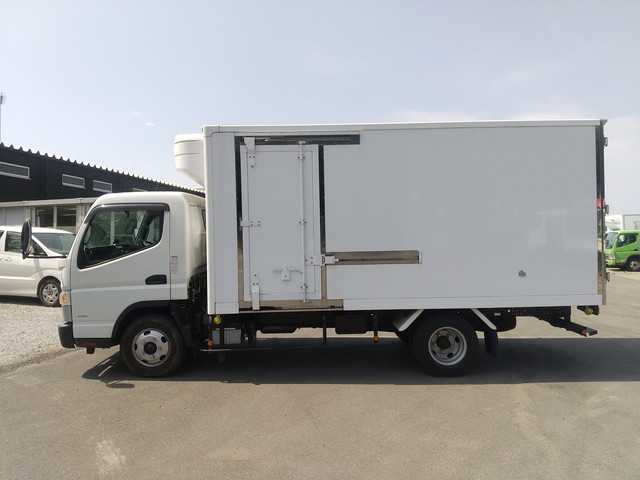 三菱ふそうキャンター冷凍車（冷蔵車）小型（2t・3t）[写真05]