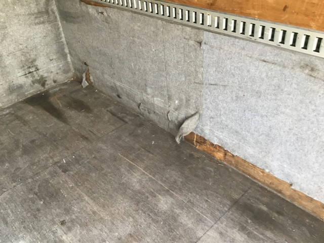 日産アトラスアルミバン小型（2t・3t）[写真07]