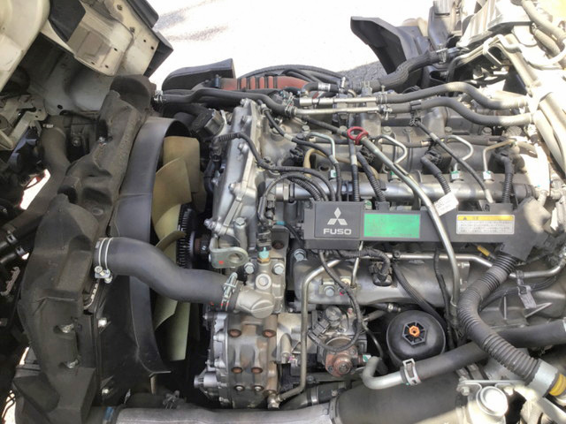 三菱ふそうキャンターアルミブロック小型（2t・3t）[写真14]