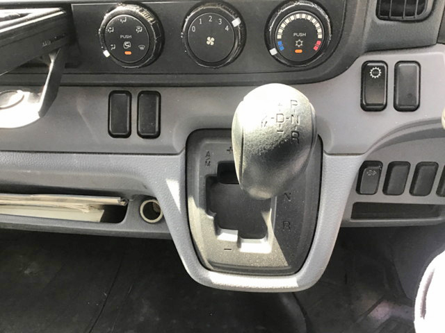 三菱ふそうキャンターアルミブロック小型（2t・3t）[写真19]