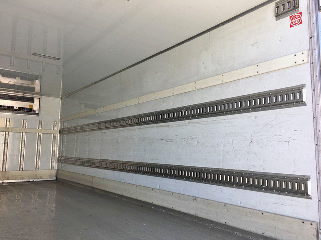 日野レンジャー冷凍車（冷蔵車）中型（4t）[写真14]