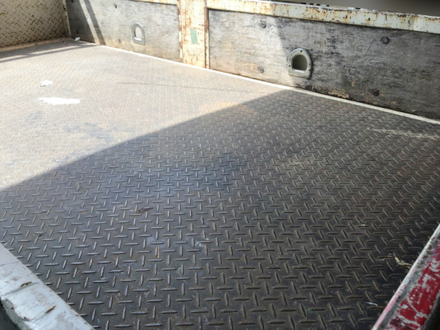 いすゞエルフ平ボディ小型（2t・3t）[写真07]