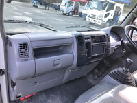 トヨタトヨエースダブルキャブ（Wキャブ）小型（2t・3t）[写真32]