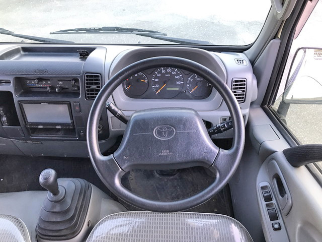 トヨタトヨエースダブルキャブ（Wキャブ）小型（2t・3t）[写真34]