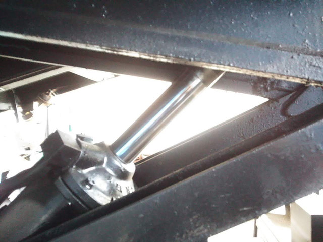 日野レンジャー深ダンプ（土砂禁ダンプ）中型（4t）[写真08]