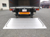 三菱ふそうキャンターパネルバン小型（2t・3t）[写真11]