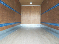 三菱ふそうキャンターパネルバン小型（2t・3t）[写真13]