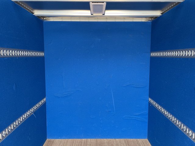 いすゞエルフアルミバン小型（2t・3t）[写真13]