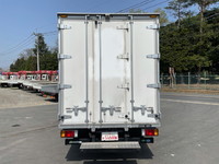 いすゞエルフアルミバン小型（2t・3t）[写真09]