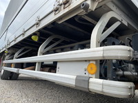 いすゞフォワードアルミウイング中型（4t）[写真15]