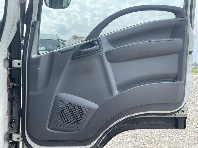 いすゞフォワードアルミウイング中型（4t）[写真26]