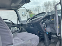 いすゞフォワードアルミウイング中型（4t）[写真28]