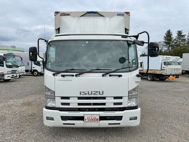 いすゞフォワードアルミウイング中型（4t）[写真09]