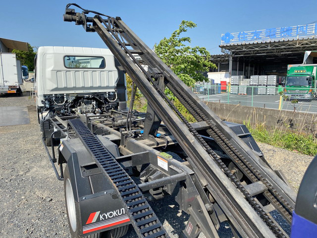 三菱ふそうキャンターセーフティローダー小型（2t・3t）[写真18]