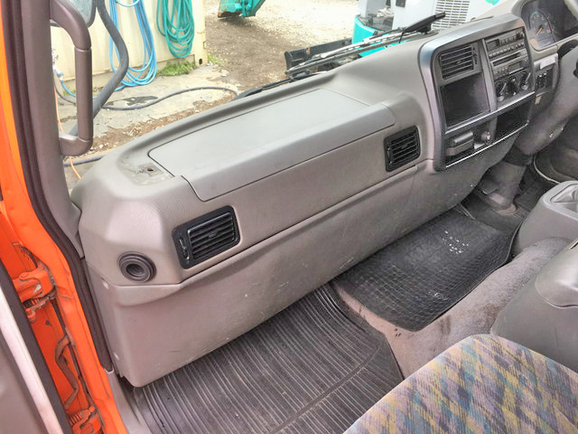 三菱ふそうファイタークレーン3段中型（4t）[写真30]