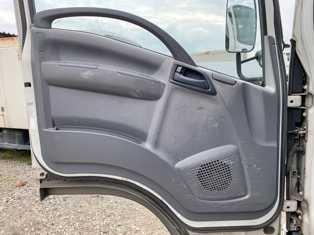 いすゞエルフセーフティローダー小型（2t・3t）[写真29]