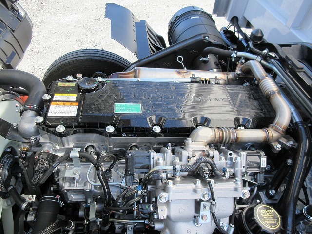 三菱ふそうファイターアルミウイング中型（4t）[写真08]