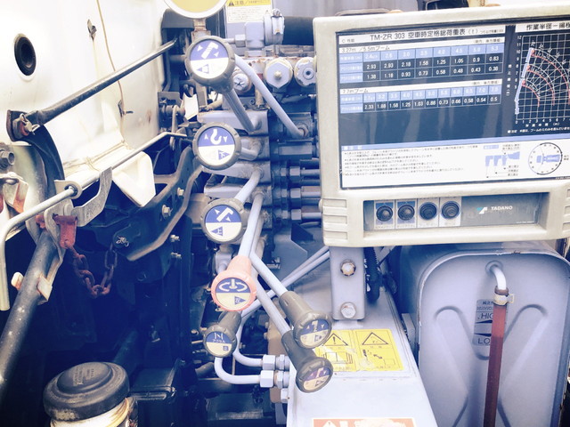 日野レンジャークレーン3段中型（4t）[写真15]