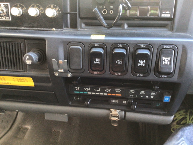 三菱ふそうファイター消防車中型（4t）[写真31]