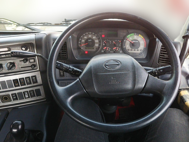 日野プロフィアトレーラーヘッド（トラクターヘッド）大型（10t）[写真19]