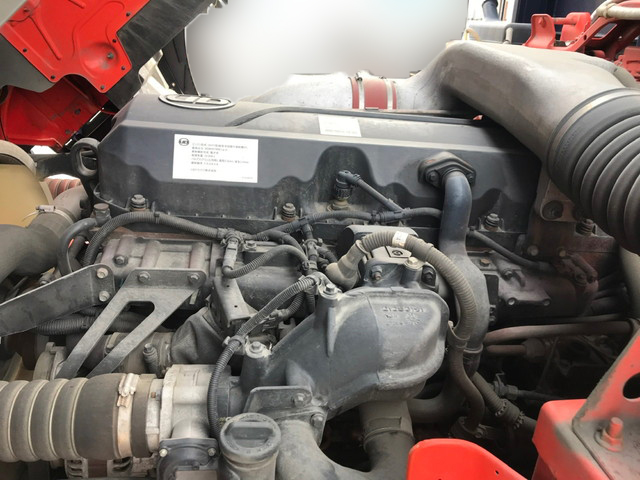 UDトラックスクオンアルミブロック大型（10t）[写真16]