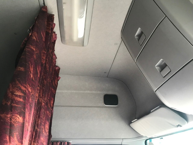 UDトラックスクオンアルミブロック大型（10t）[写真19]