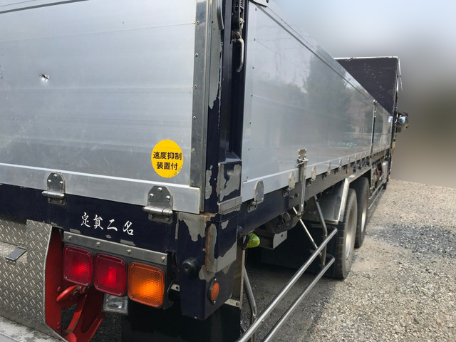 UDトラックスクオンアルミブロック大型（10t）[写真04]