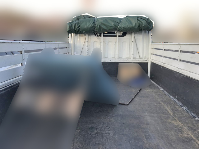 三菱ふそうキャンター平ボディ小型（2t・3t）[写真07]