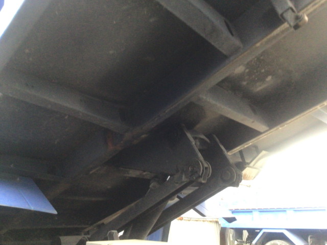 いすゞフォワードダンプ中型（4t）[写真09]