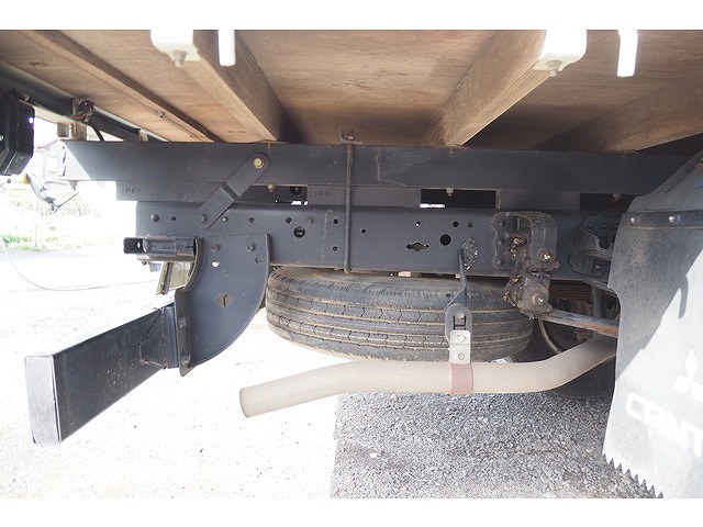 三菱ふそうキャンタークレーン5段小型（2t・3t）[写真24]