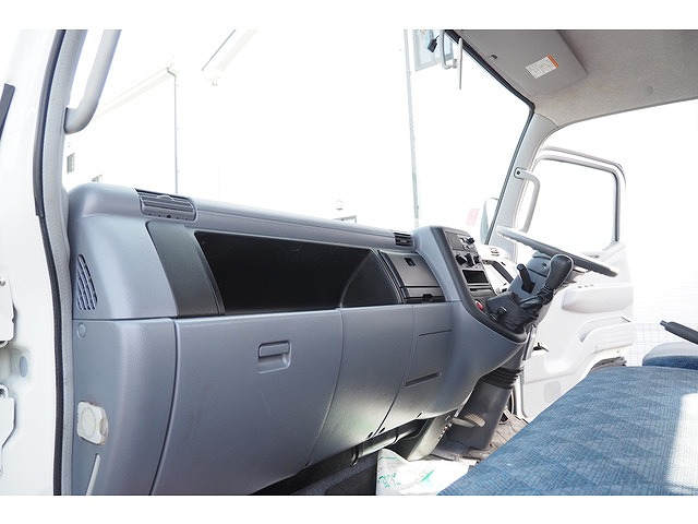 三菱ふそうキャンタークレーン5段小型（2t・3t）[写真34]