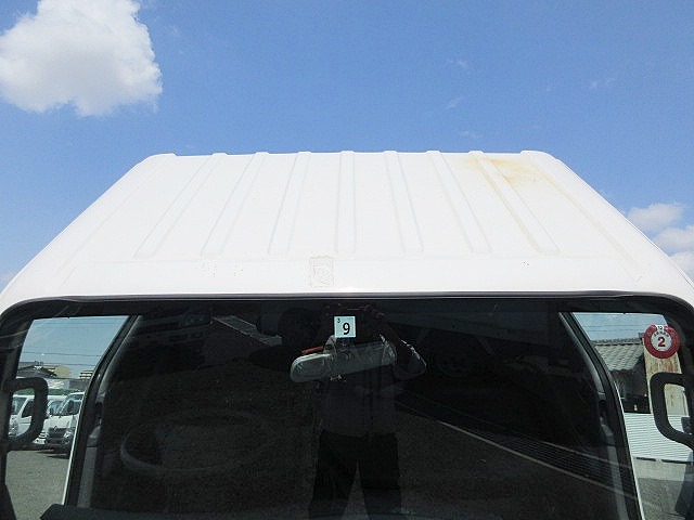 いすゞエルフクレーン3段小型（2t・3t）[写真25]