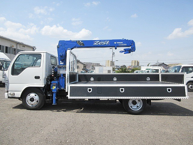 いすゞエルフクレーン3段小型（2t・3t）[写真09]