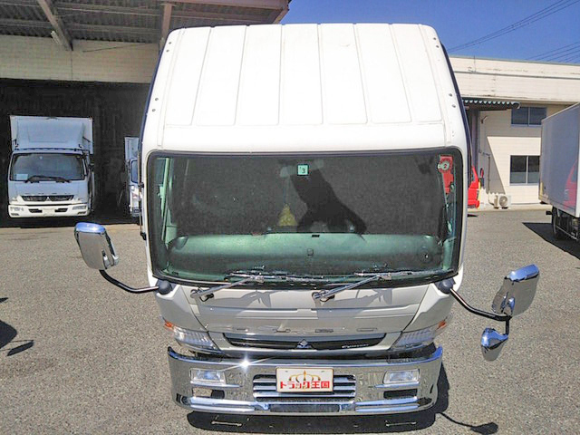 三菱ふそうキャンター平ボディ小型（2t・3t）[写真12]