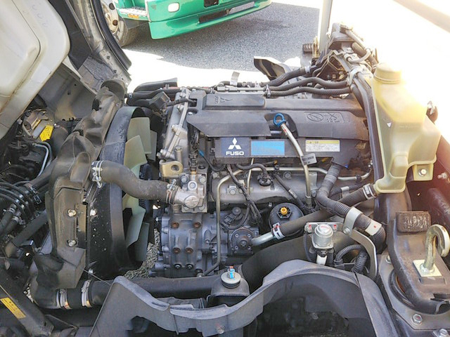 三菱ふそうキャンター平ボディ小型（2t・3t）[写真21]