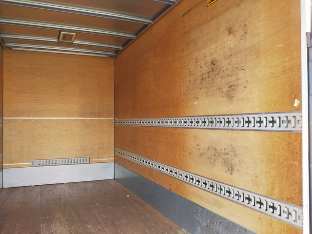 日野デュトロパネルバン小型（2t・3t）[写真16]