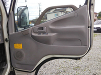 日野デュトロパネルバン小型（2t・3t）[写真29]