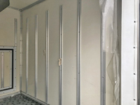 いすゞエルフ冷凍車（冷蔵車）小型（2t・3t）[写真20]