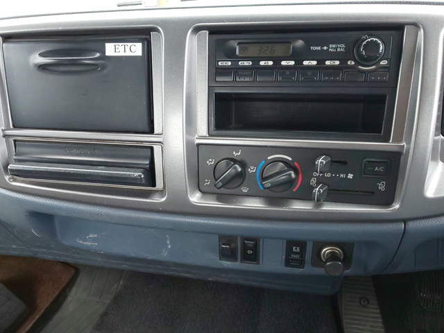 日野レンジャークレーン4段中型（4t）[写真34]